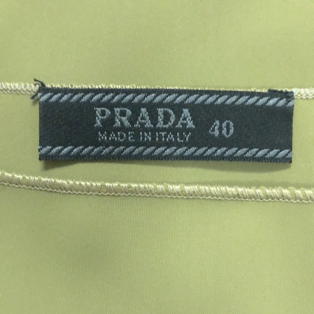 Women’s green Prada skirt - Picture 3 of 5